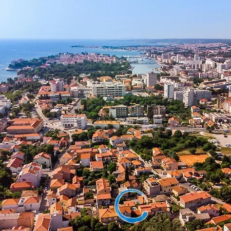 Eleonora Free Parking, Garden & 5 Min To Apartamento