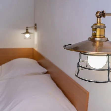Eleonora Free Parking, Garden & 5 Min To *