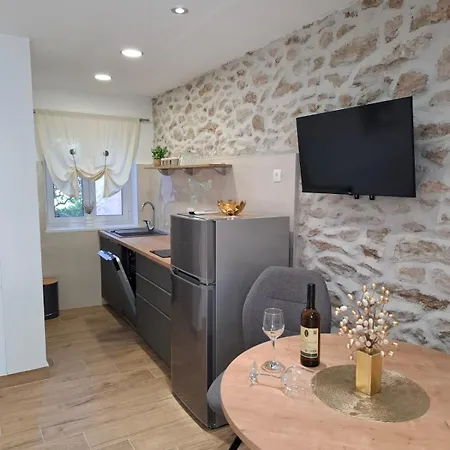 Apartamento Eleonora Free Parking, Garden & 5 Min To Zadar