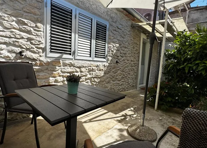 Eleonora Apartman Zára